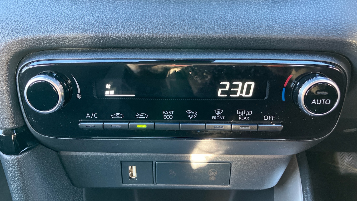 Used Toyota Yaris 2022 for sale - 77326747: Photo 34