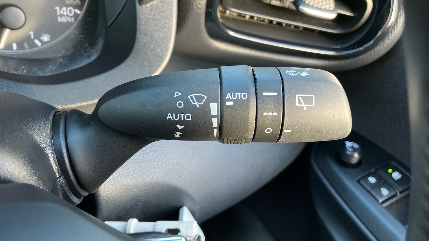 Used Toyota Yaris 2022 for sale - 77326747: Photo 39