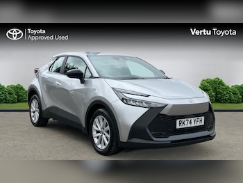 Used Toyota C-HR 2024 for sale - 79430180: Photo