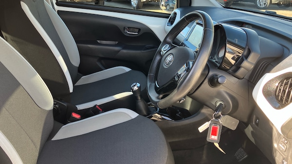Used Toyota AYGO 2018 for sale - 76234628: Photo 11