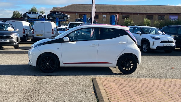 Used Toyota AYGO 2018 for sale - 76234628: Photo 17