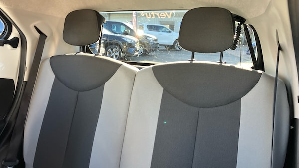 Used Toyota AYGO 2018 for sale - 76234628: Photo 23