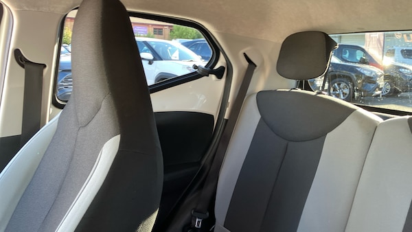 Used Toyota AYGO 2018 for sale - 76234628: Photo 24