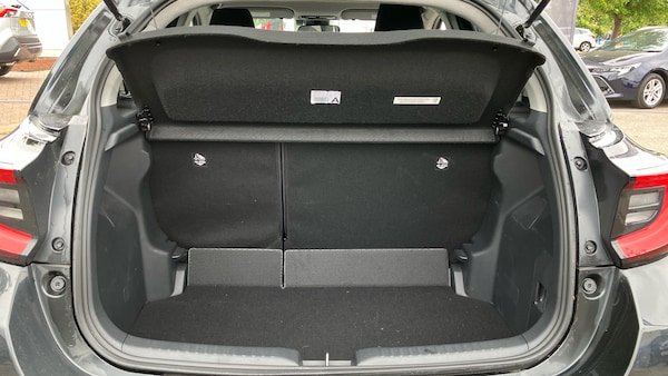 Used Toyota Yaris 2023 for sale - 76252279: Photo 14