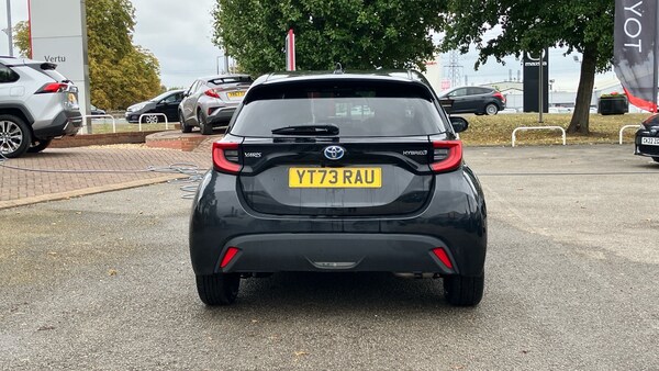 Used Toyota Yaris 2023 for sale - 76252279: Photo 19