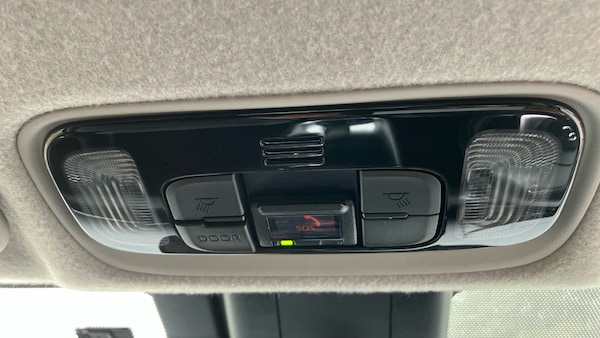 Used Toyota Yaris 2023 for sale - 76252279: Photo 33