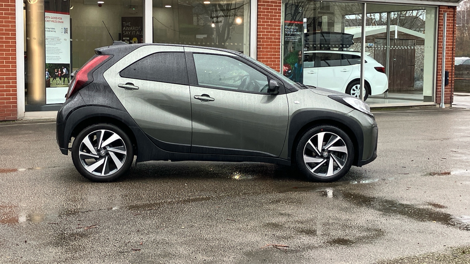 Used Toyota Aygo X 2022 for sale - 76922377: Photo 16