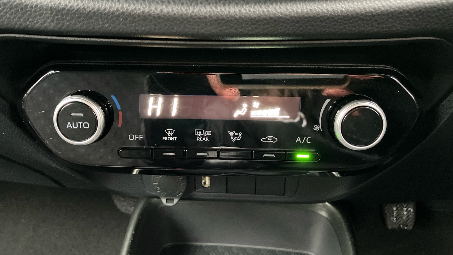 Used Toyota Aygo X 2022 for sale - 76922377: Photo 34