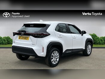 Used Toyota Yaris Cross 2024 for sale - 77931584: Photo