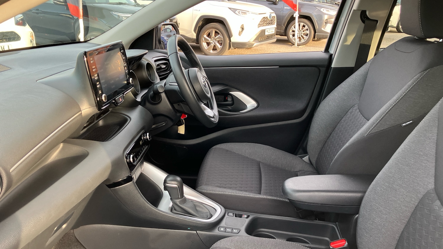 Used Toyota Yaris 2023 for sale - 76402350: Photo 10