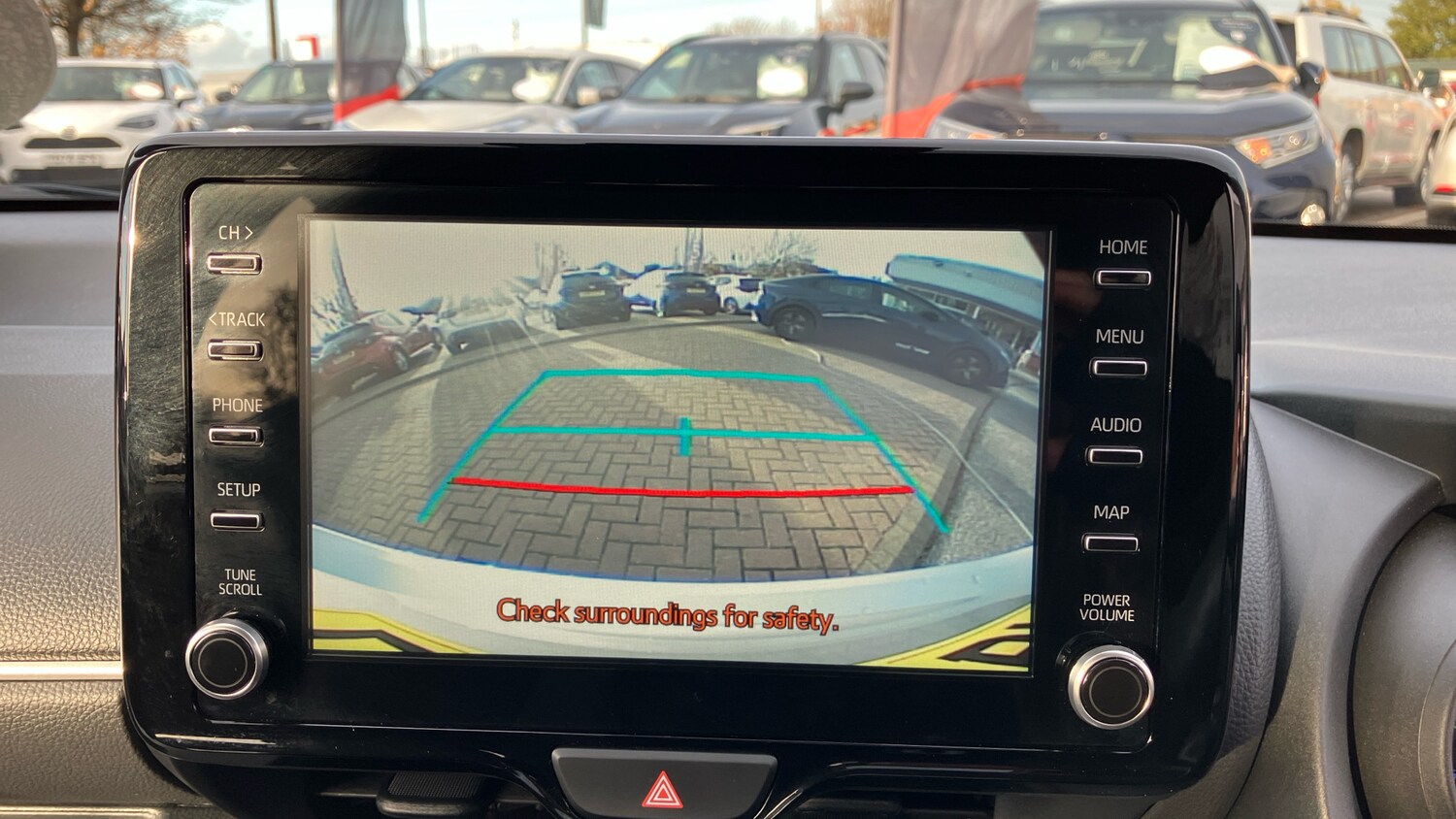 Used Toyota Yaris 2023 for sale - 76402350: Photo 31