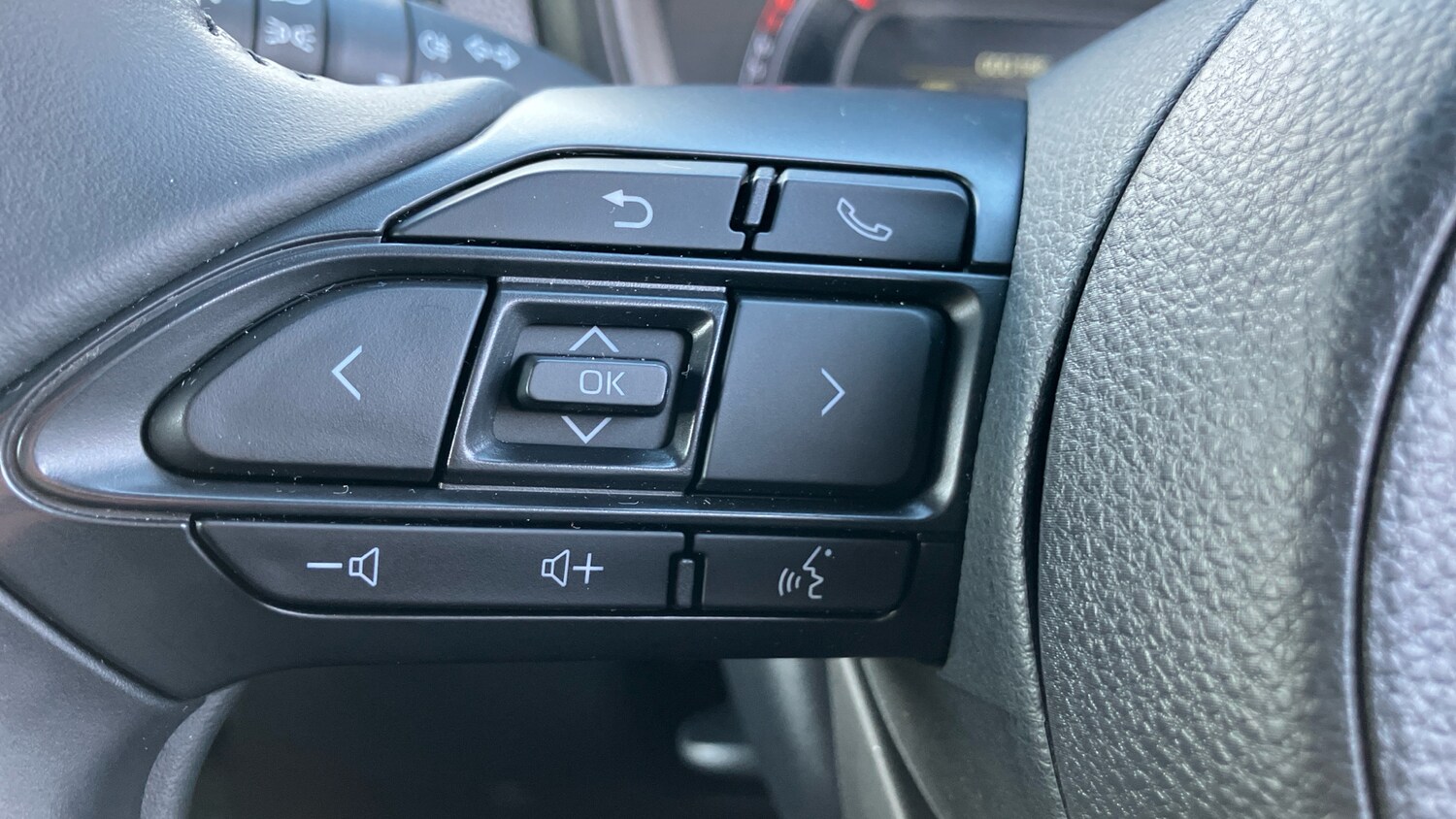 Used Toyota Aygo X 2022 for sale - 76835337: Photo 36