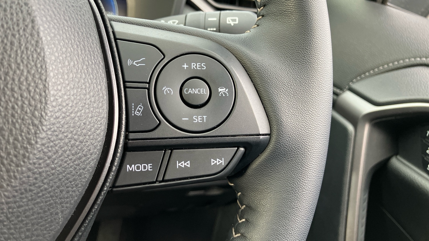 Used Toyota RAV4 2025 for sale - 77848757: Photo 37