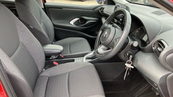 Used Toyota Yaris 2020 for sale - 76219613: Photo 11