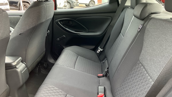 Used Toyota Yaris 2020 for sale - 76219613: Photo 13