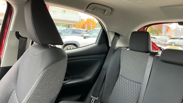 Used Toyota Yaris 2020 for sale - 76219613: Photo 24