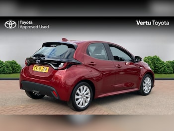 Used Toyota Yaris 2020 for sale - 76219613: Photo 2