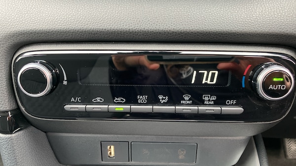 Used Toyota Yaris 2020 for sale - 76219613: Photo 34