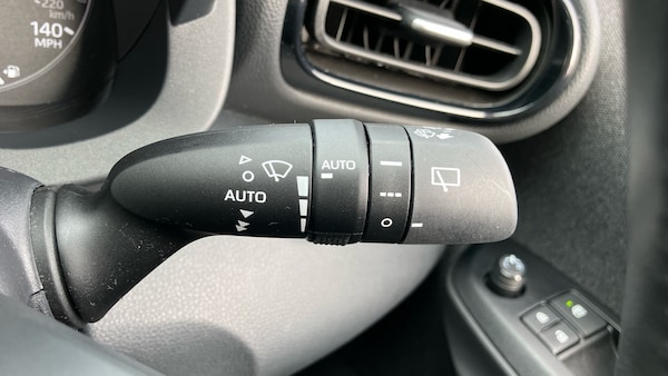 Used Toyota Yaris 2020 for sale - 76219613: Photo 39