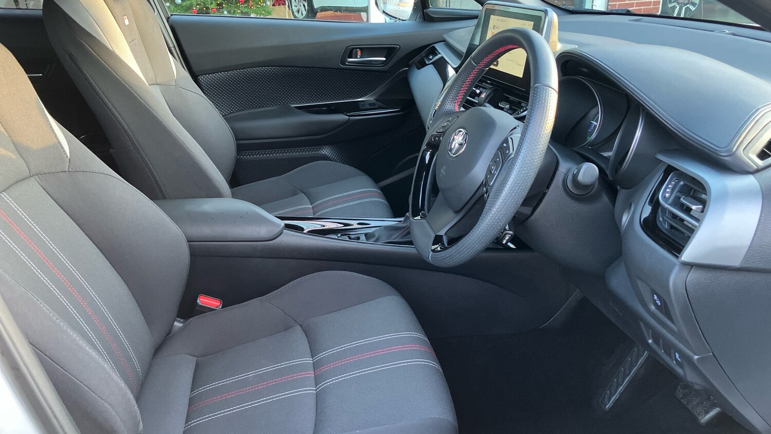 Used Toyota C-HR 2022 for sale - 76709968: Photo 11