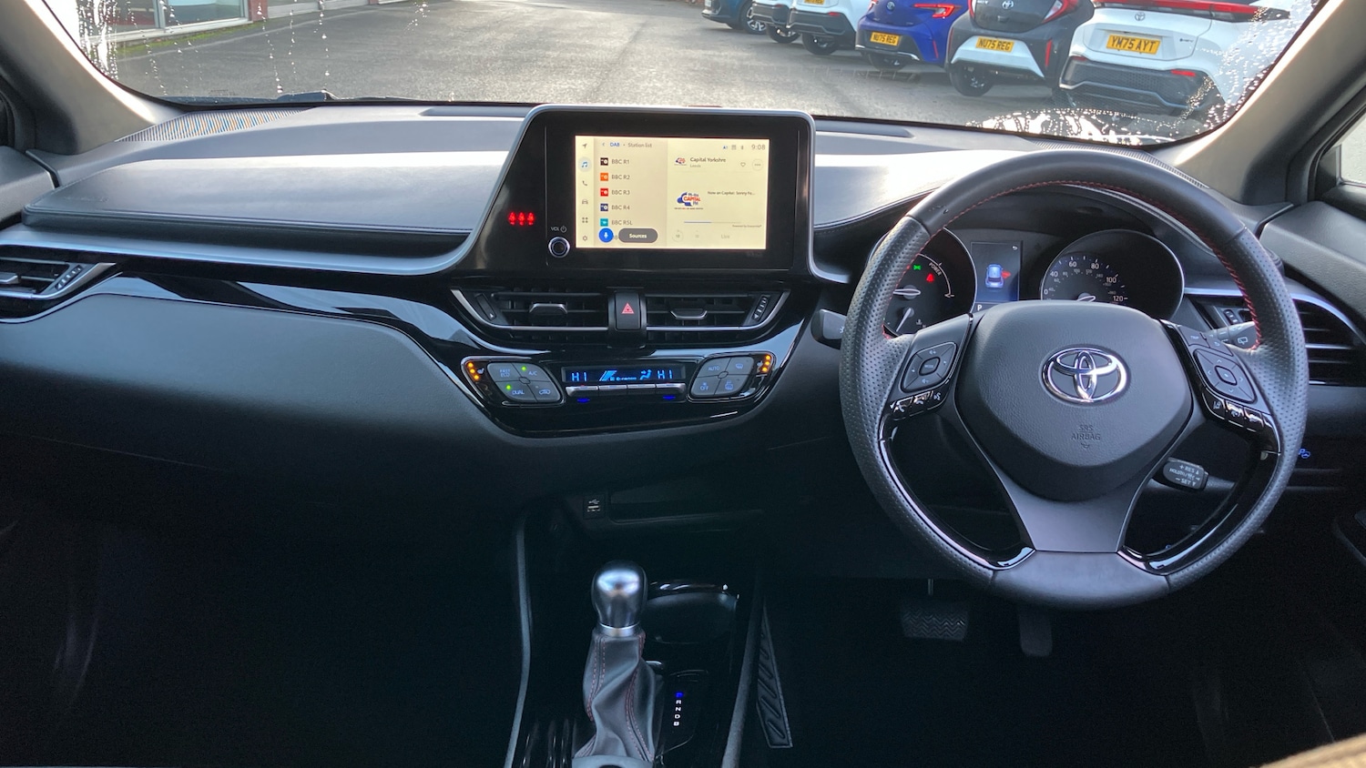 Used Toyota C-HR 2022 for sale - 76709968: Photo 5