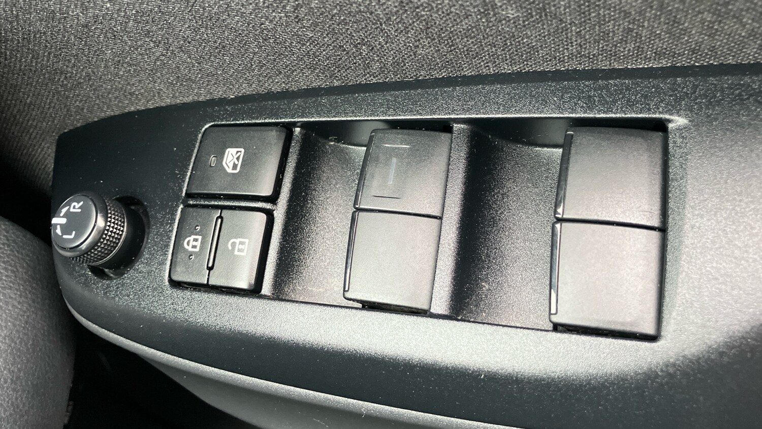 Used Toyota Yaris Cross 2023 for sale - 76302887: Photo 22