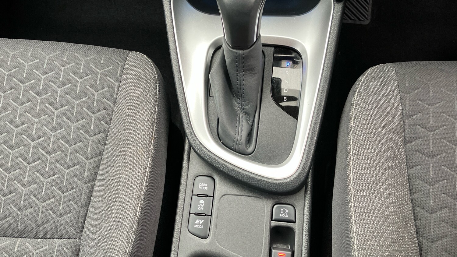 Used Toyota Yaris Cross 2023 for sale - 76302887: Photo 35