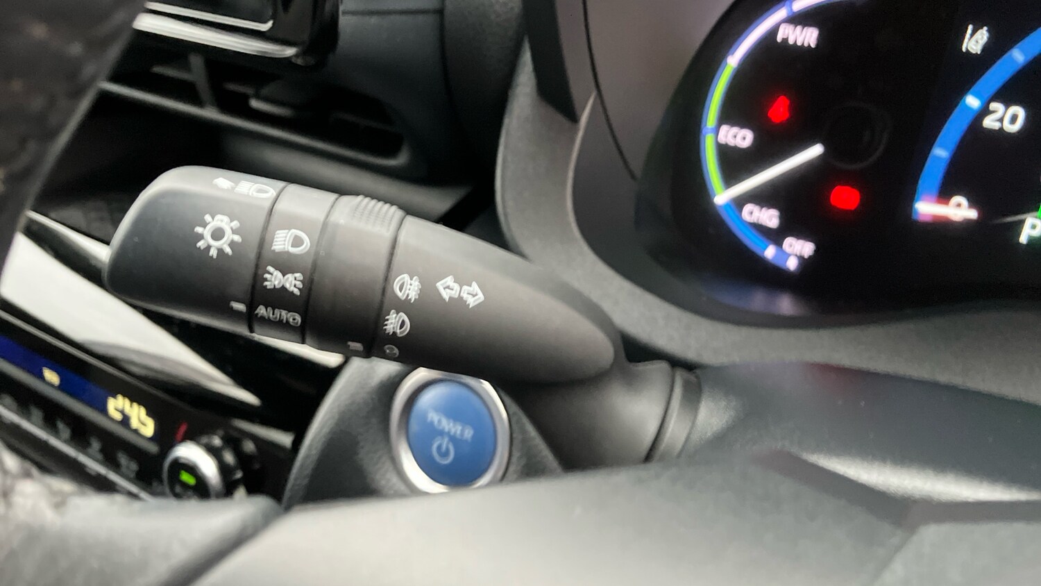 Used Toyota Yaris Cross 2023 for sale - 76302887: Photo 38