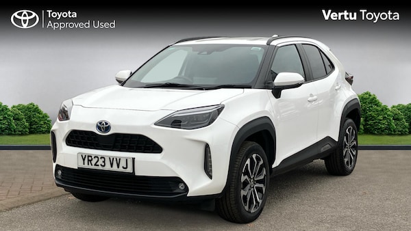 Used Toyota Yaris Cross 2023 for sale - 76302887: Photo 3