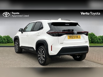 Used Toyota Yaris Cross 2023 for sale - 76302887: Photo 4