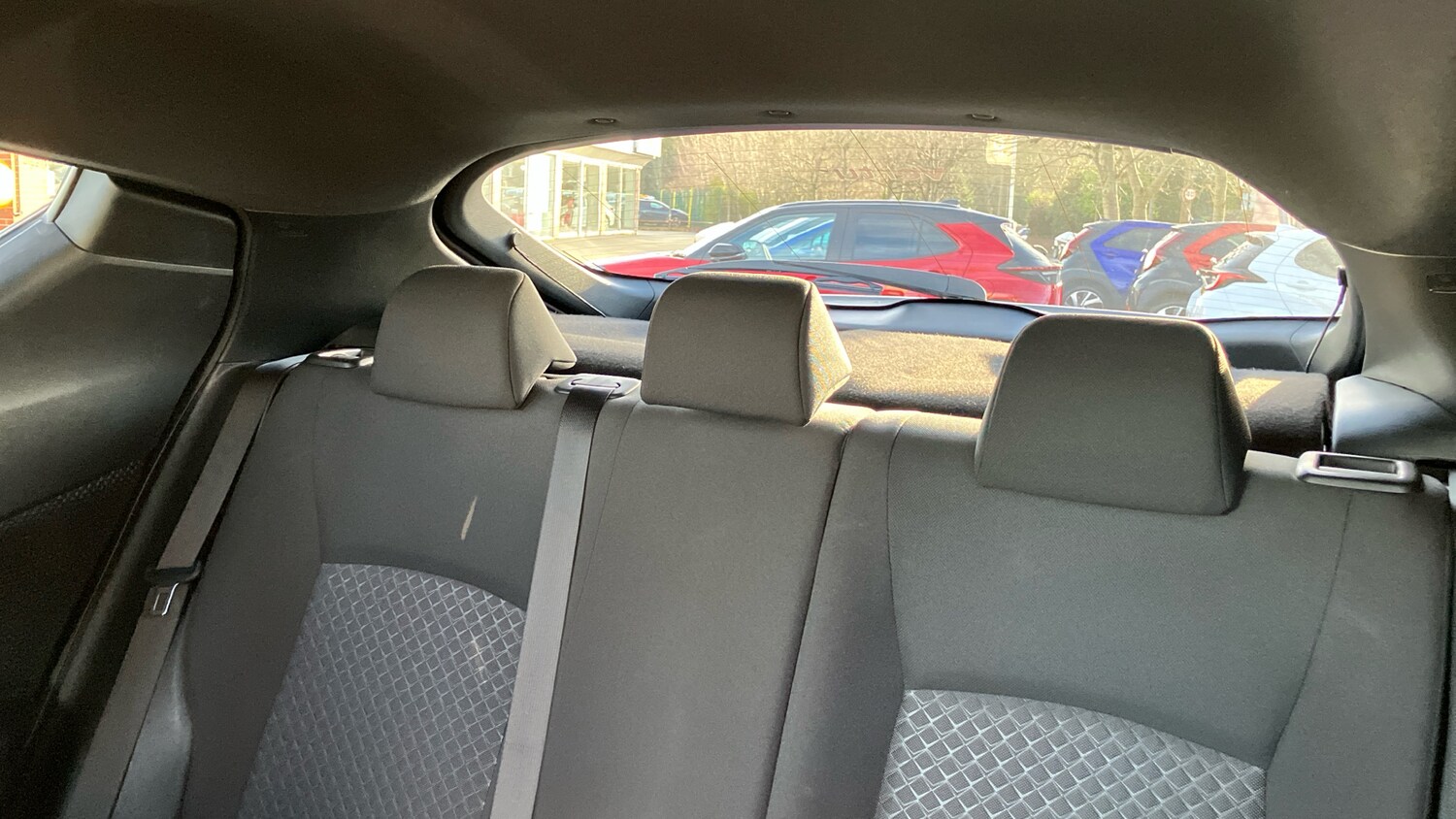 Used Toyota C-HR 2022 for sale - 76693240: Photo 23