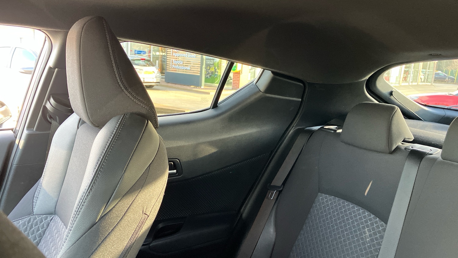 Used Toyota C-HR 2022 for sale - 76693240: Photo 24