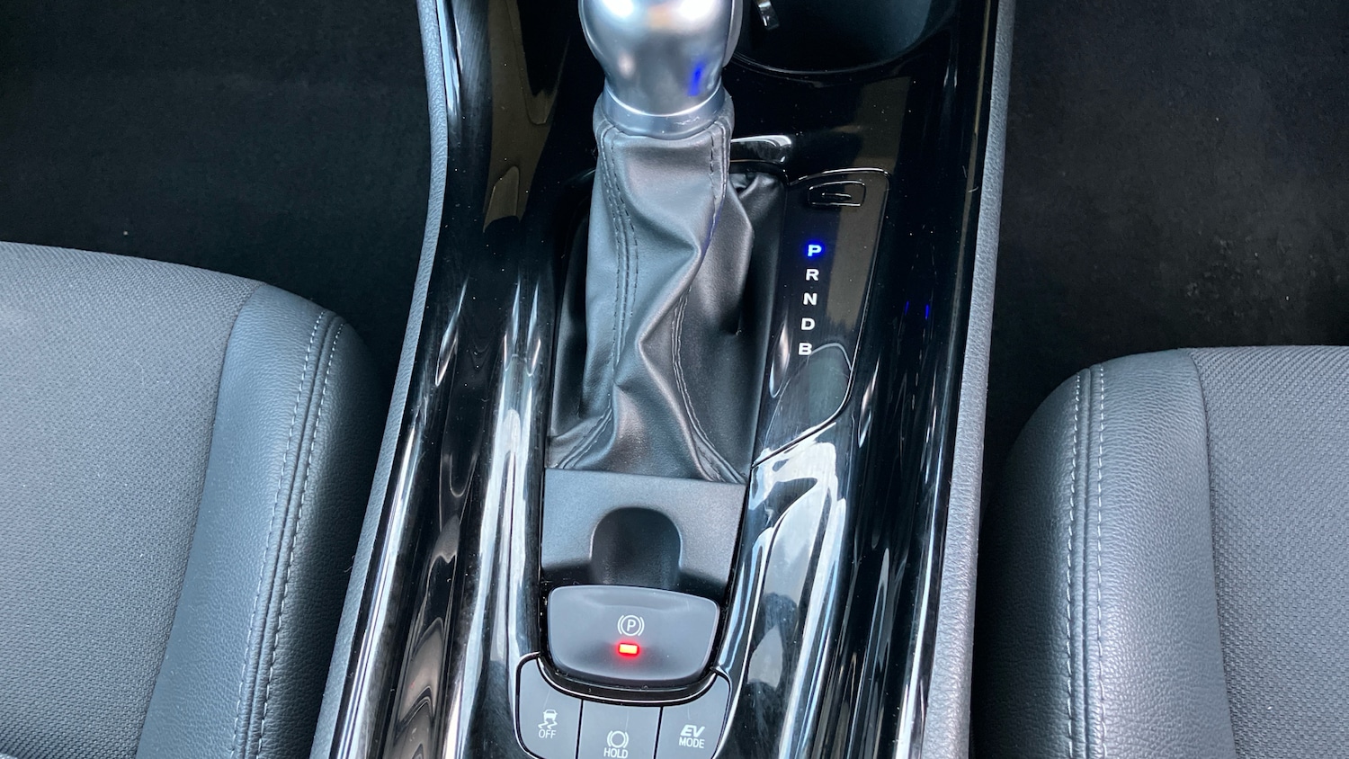 Used Toyota C-HR 2022 for sale - 76693240: Photo 35