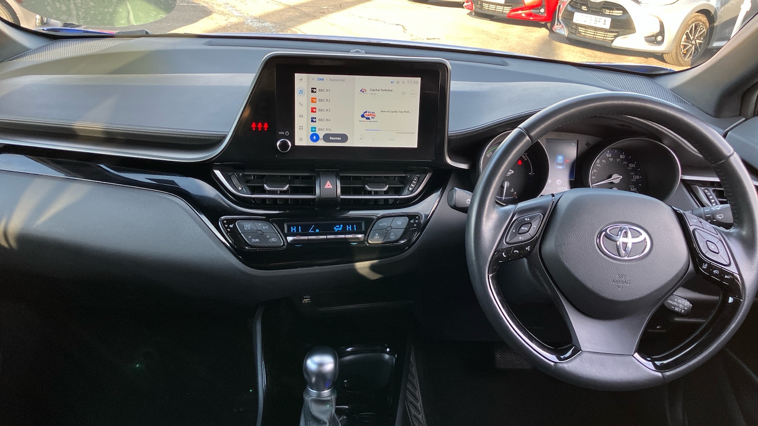 Used Toyota C-HR 2022 for sale - 76693240: Photo 5