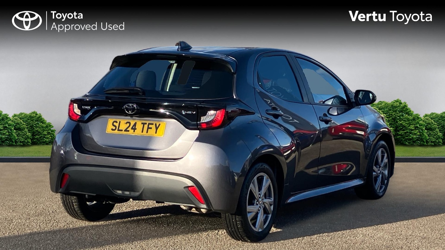 Used Toyota Yaris 2024 for sale - 77106380: Photo 2