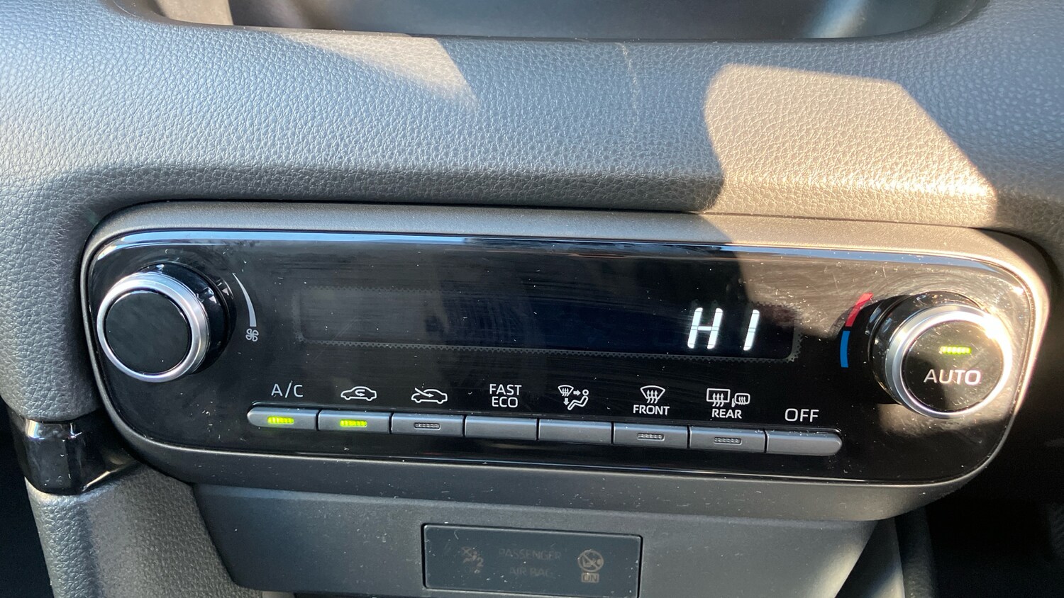 Used Toyota Yaris 2024 for sale - 77106380: Photo 34