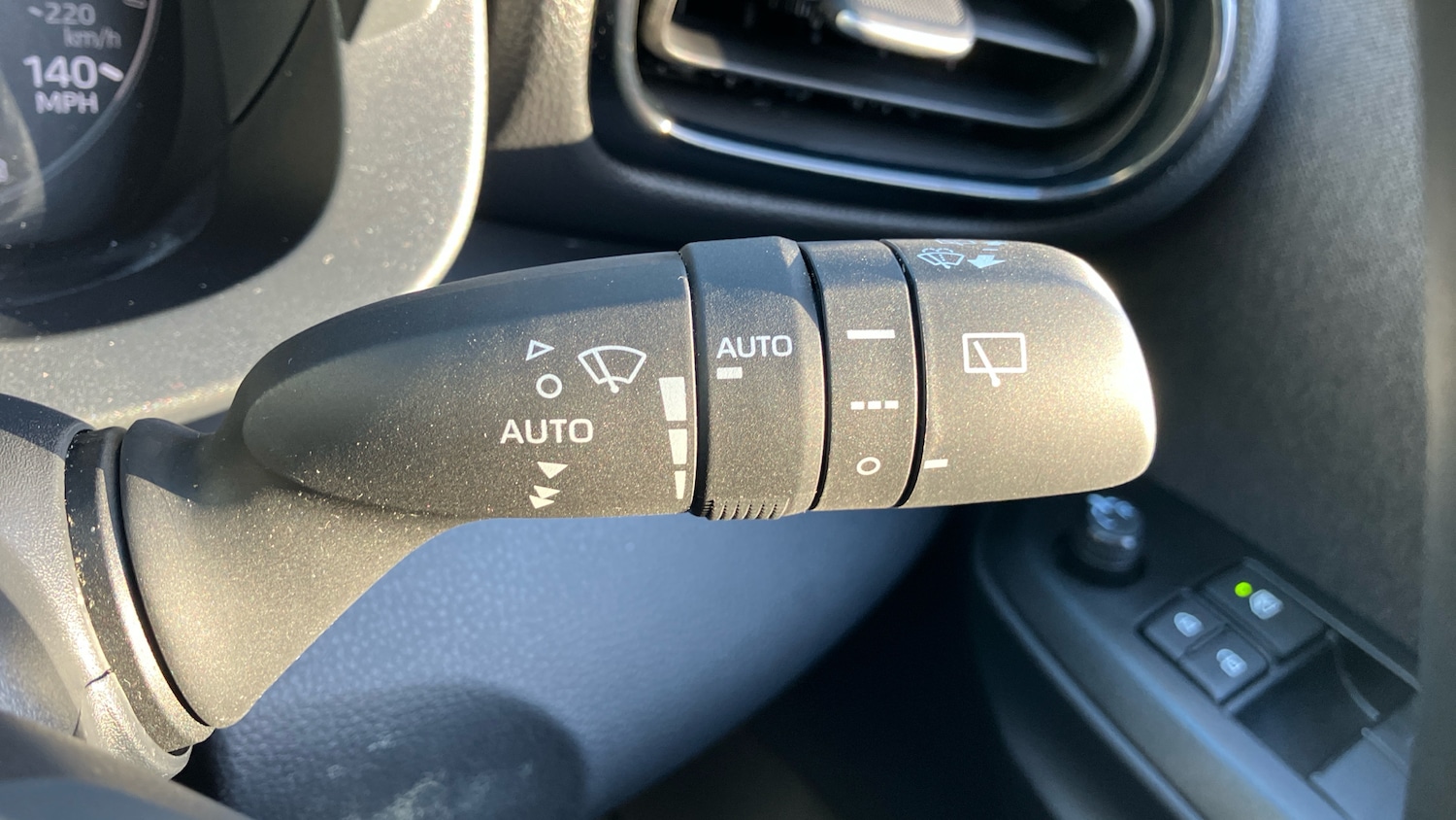 Used Toyota Yaris 2024 for sale - 77106380: Photo 39