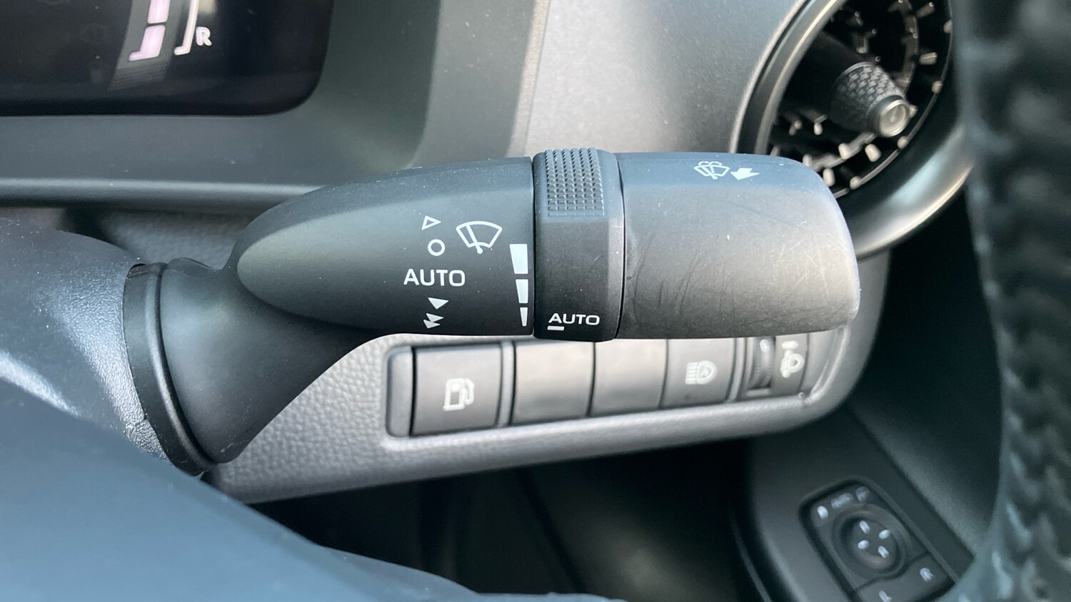 Used Toyota C-HR 2024 for sale - 77578648: Photo 39