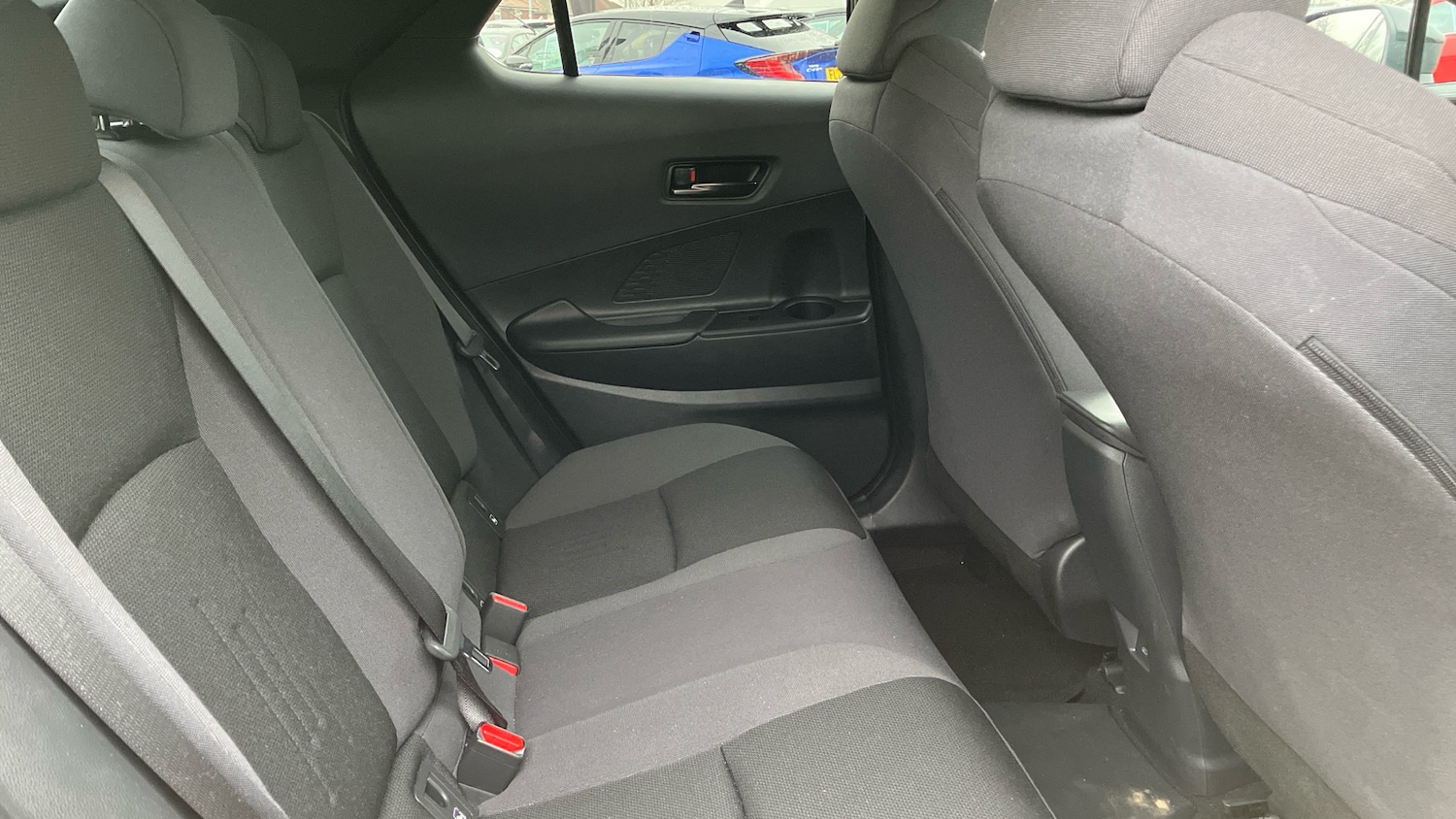 Used Toyota C-HR 2025 for sale - 77171102: Photo 12