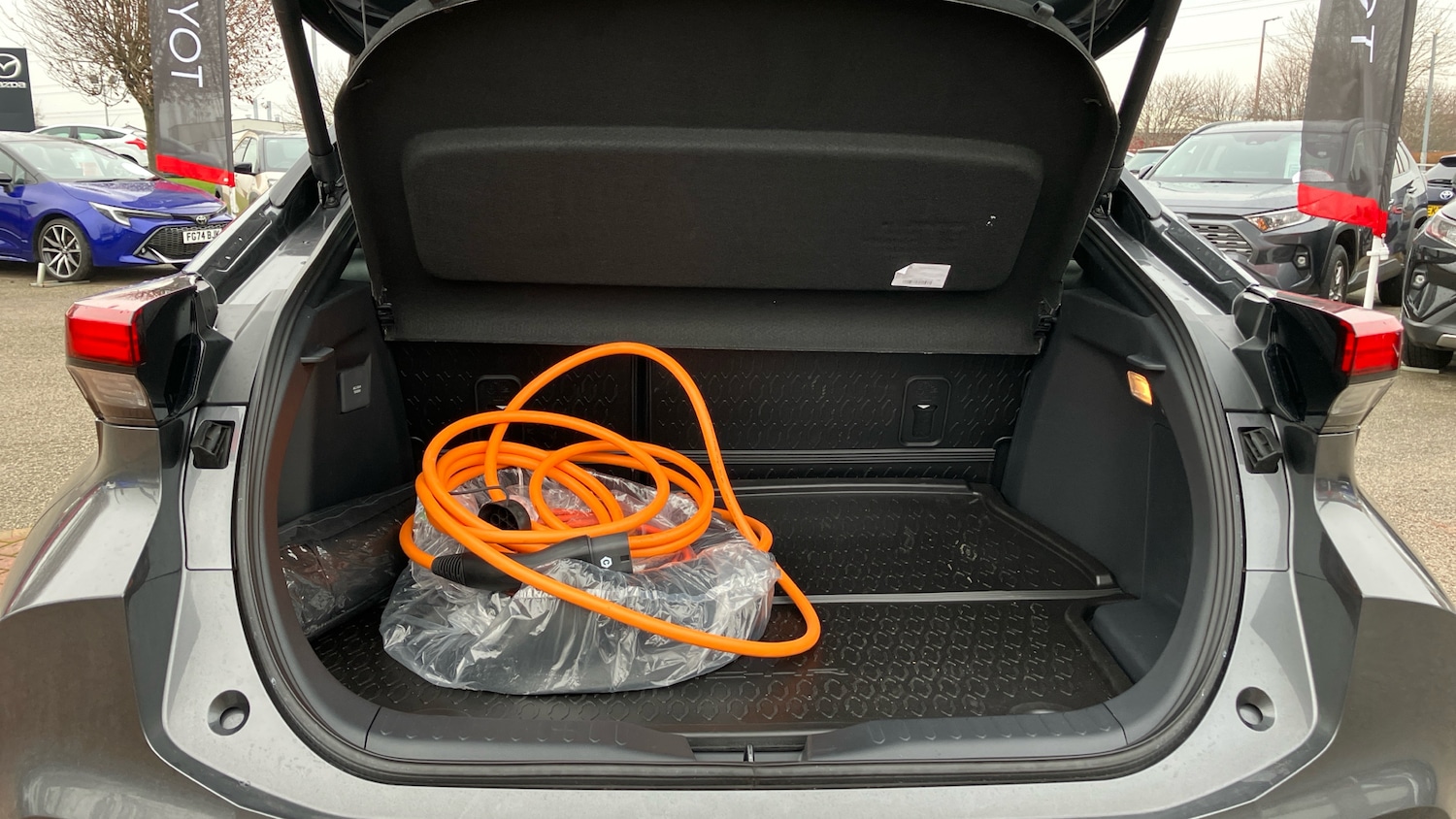 Used Toyota C-HR 2025 for sale - 77171102: Photo 14