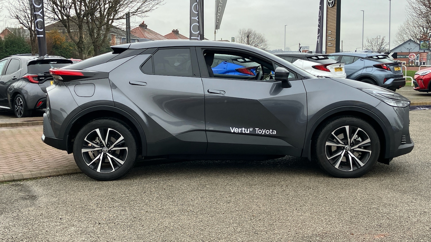 Used Toyota C-HR 2025 for sale - 77171102: Photo 16