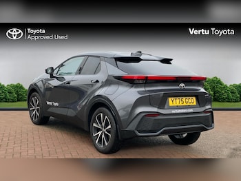Used Toyota C-HR 2025 for sale - 77171102: Photo