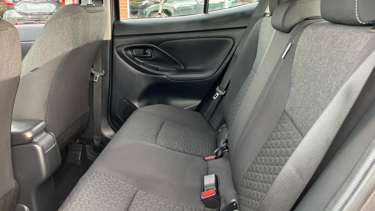 Used Toyota Yaris Cross 2022 for sale - 76736400: Photo 13