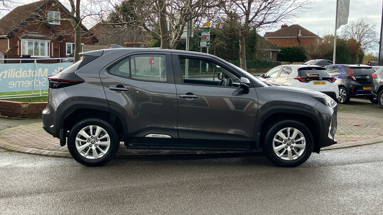 Used Toyota Yaris Cross 2022 for sale - 76736400: Photo 16