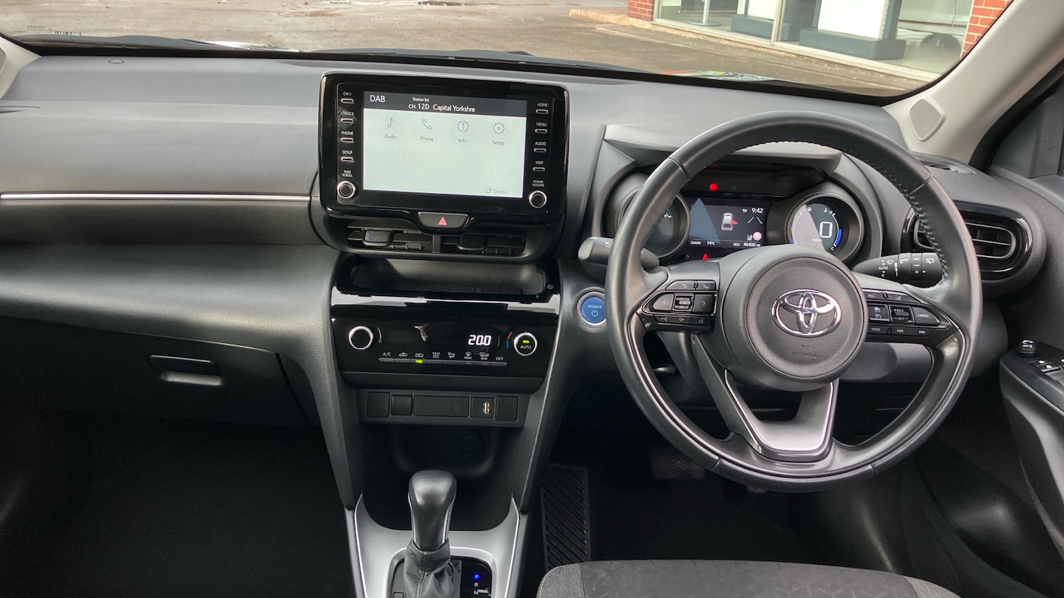 Used Toyota Yaris Cross 2022 for sale - 76736400: Photo 5