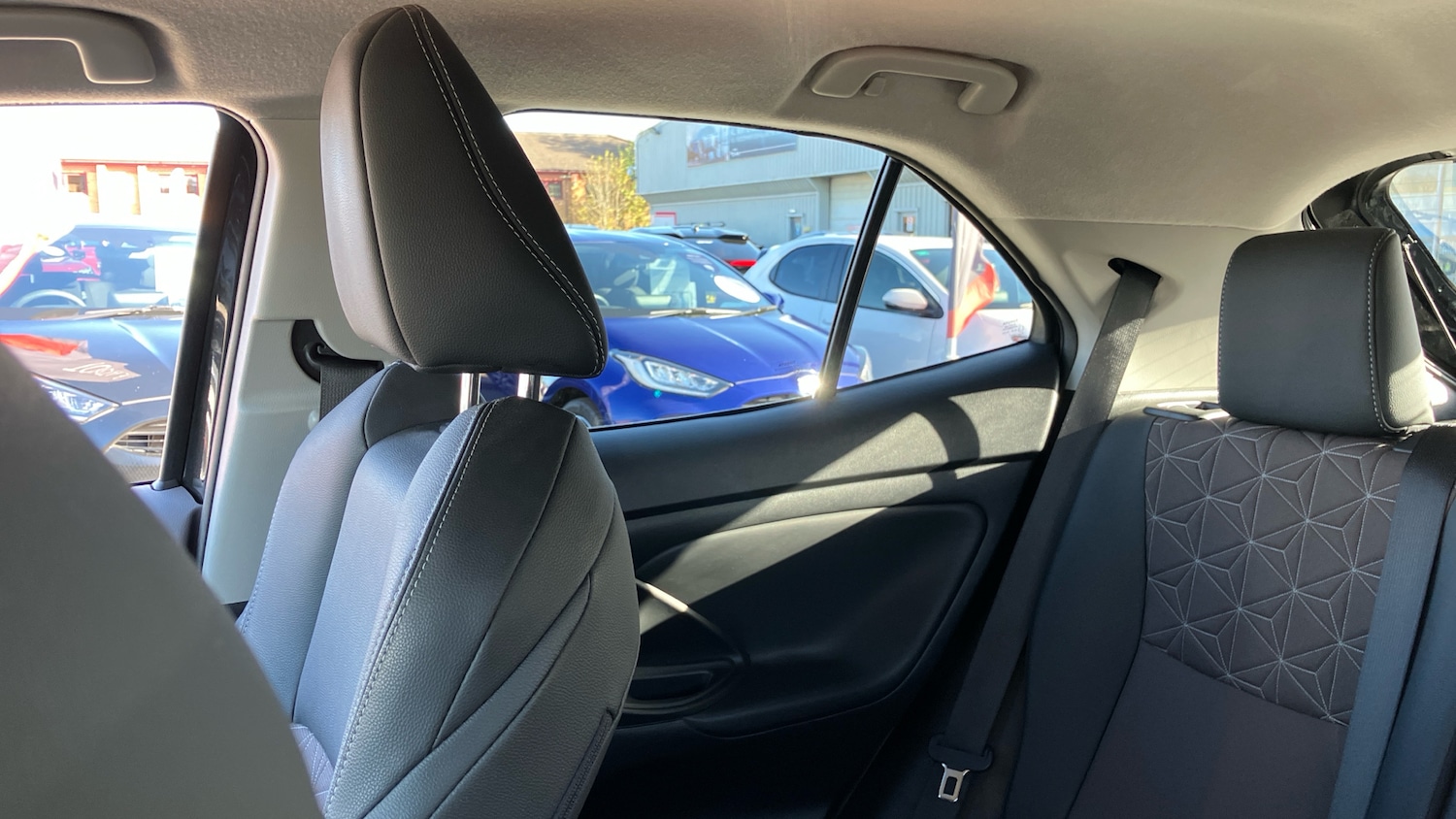 Used Toyota Yaris Cross 2023 for sale - 76354897: Photo 24