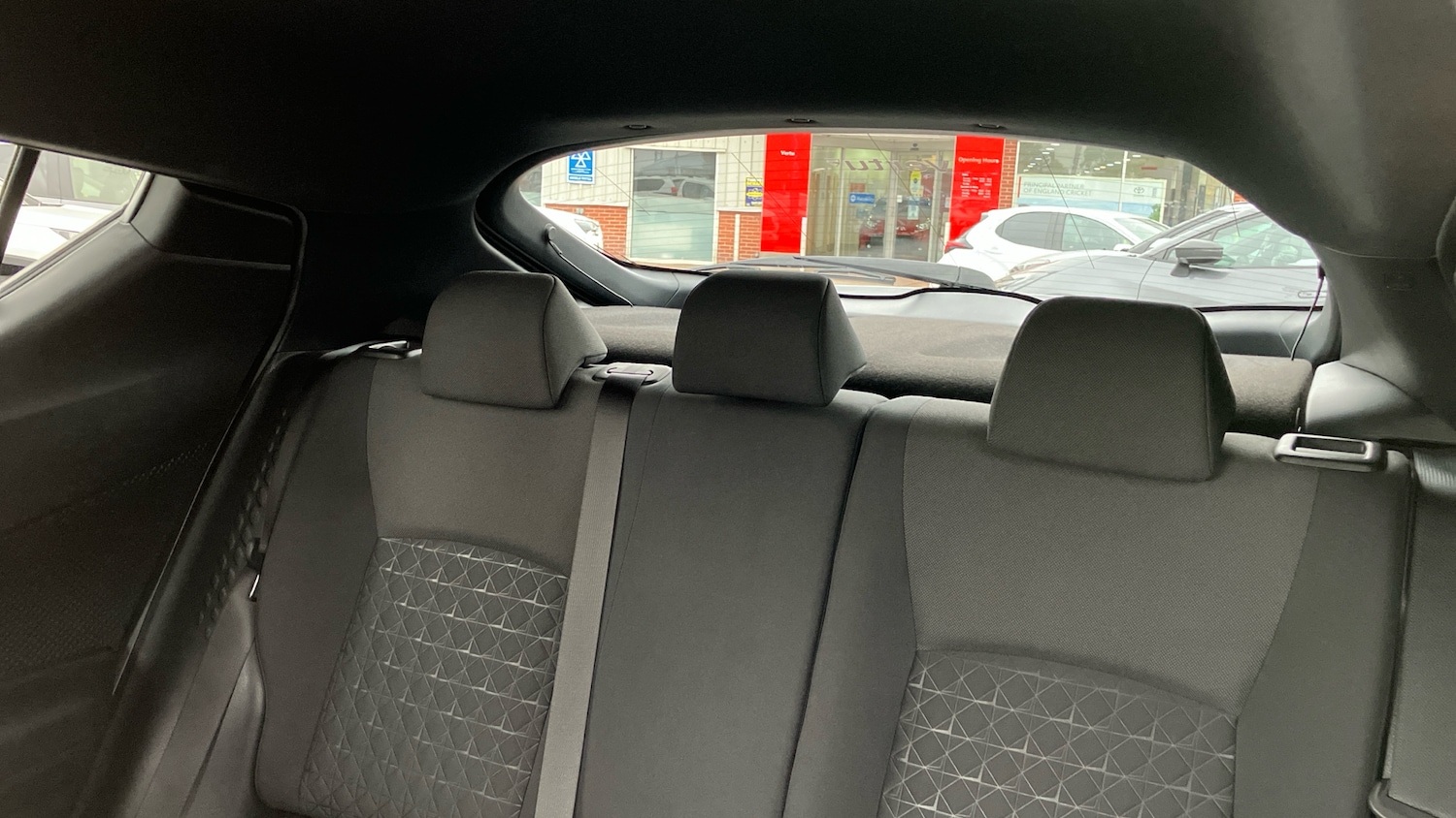 Used Toyota C-HR 2020 for sale - 76321692: Photo 23