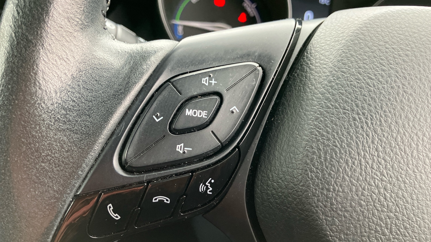 Used Toyota C-HR 2020 for sale - 76321692: Photo 36