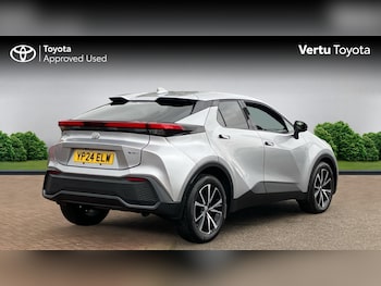 Used Toyota C-HR 2024 for sale - 76412399: Photo