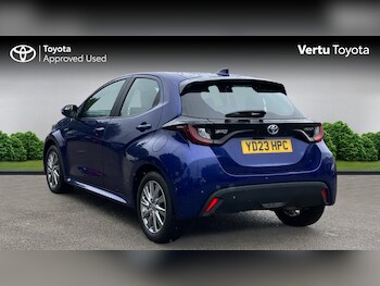 Used Toyota Yaris 2023 for sale - 78325159: Photo